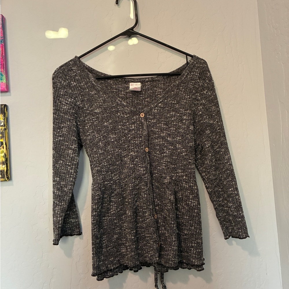No Boundaries Gray Knit Sweater Blouse Top